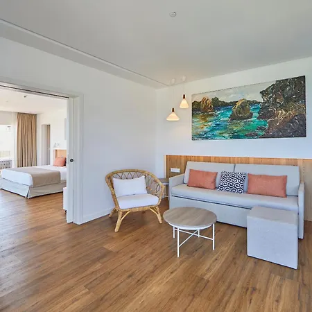 Lejlighedshotel Ponent Mar 4*